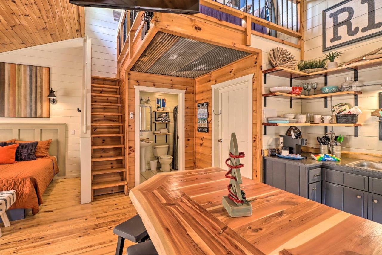 Pet-Friendly Studio With Loft And Mountain Views! Kültér fotó